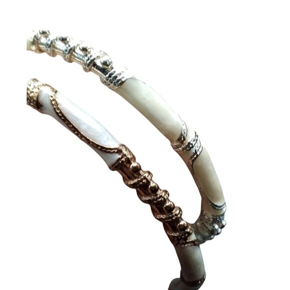 White Enamel Bangles Bracelets With Intricate Gold-Tone & Silver-Tone Filigree - Picture 4 of 8